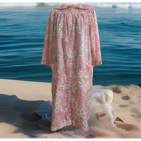 Chic Vtg 80s Alternative Pink Robe 1X Floral Ruffle Granny Babydoll Pocket USA - Picture 1 of 7